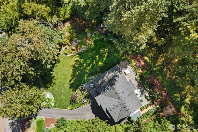 18235 NE 196th Court, Woodinville, WA 98077