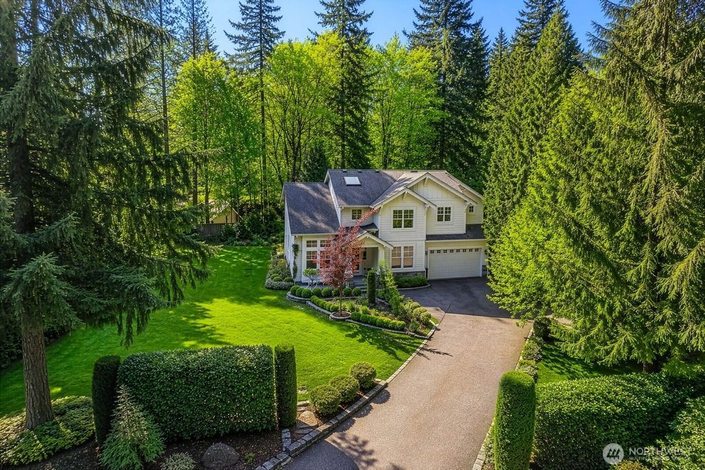 18235 NE 196th Court, Woodinville, WA 98077