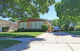 8801 Lowell Terrace, Skokie, IL 60076