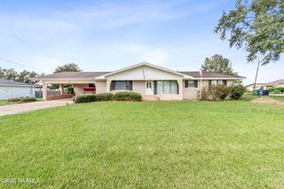 4904 Coteau Road, New Iberia, LA 70560