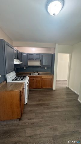 115 Denver Avenue, Bridgeport, CT 06605