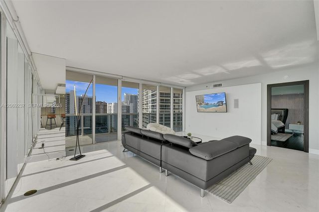 1830 S Ocean Drive 1502, Hallandale Beach, FL 33009