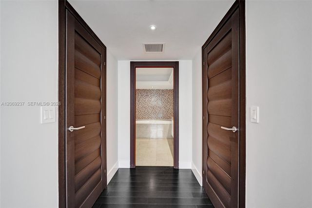 1830 S Ocean Drive 1502, Hallandale Beach, FL 33009