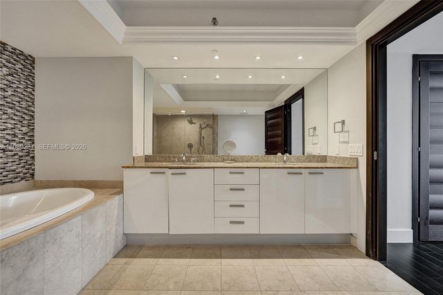 1830 S Ocean Drive 1502, Hallandale Beach, FL 33009