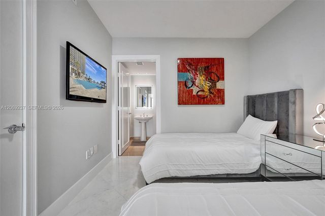 1830 S Ocean Drive 1502, Hallandale Beach, FL 33009