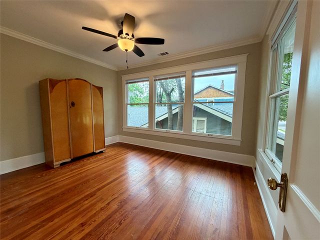 4527 Worth Street, Dallas, TX 75246