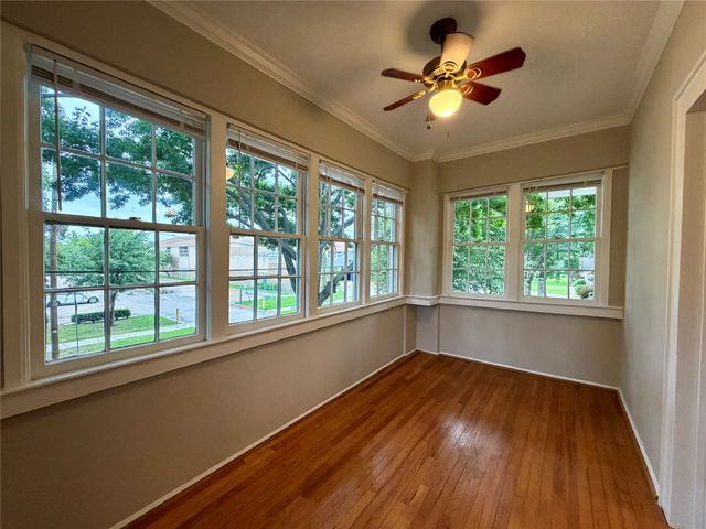 4527 Worth Street, Dallas, TX 75246