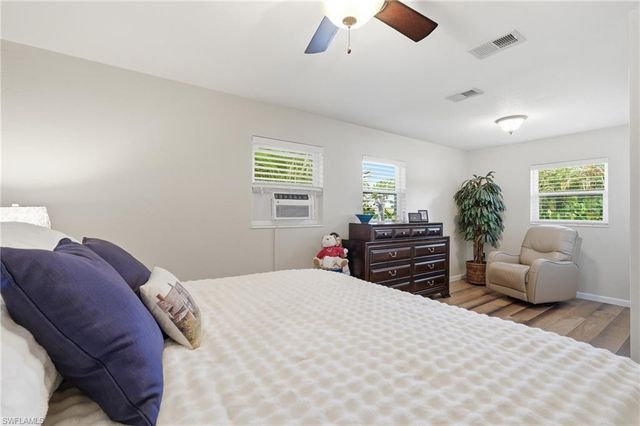 1842 Grove AVE, Fort Myers, FL 33901