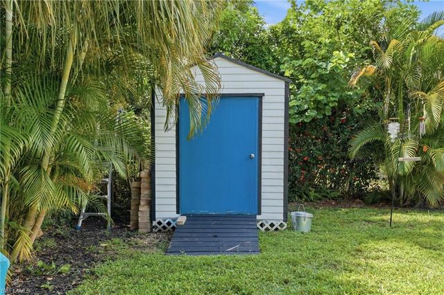 1842 Grove AVE, Fort Myers, FL 33901