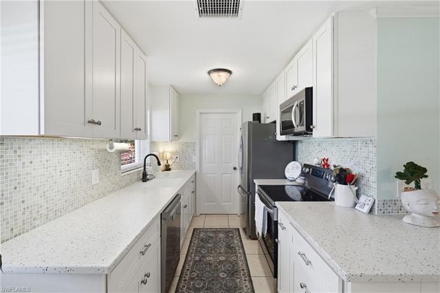 1842 Grove AVE, Fort Myers, FL 33901