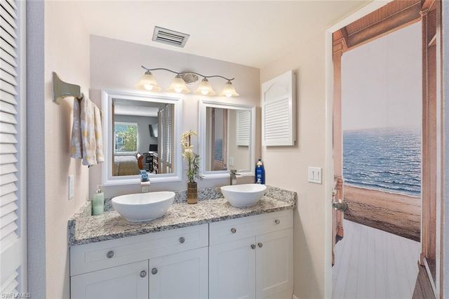 240 Palm DR 48-1, Naples, FL 34112