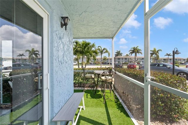 240 Palm DR 48-1, Naples, FL 34112