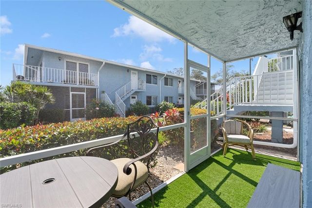 240 Palm DR 48-1, Naples, FL 34112