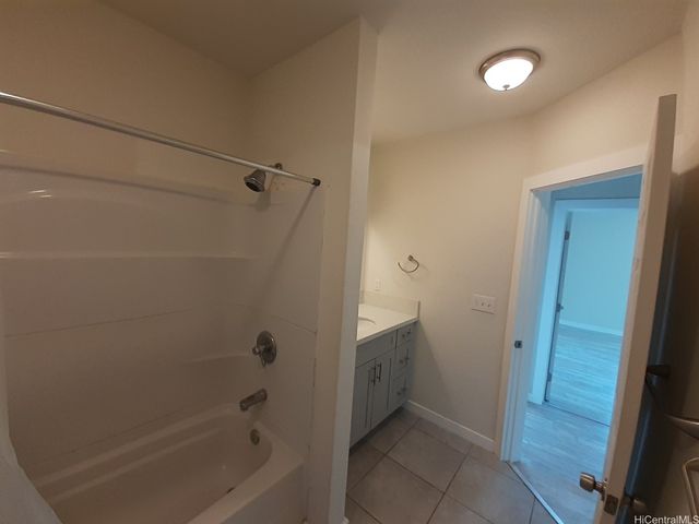 1915 Kalihi Street Bottom, Honolulu, HI 96819