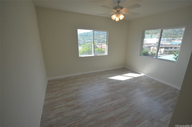 1915 Kalihi Street Bottom, Honolulu, HI 96819