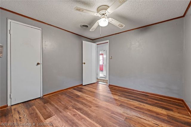 604 Cartwright Street, Van Buren, AR 72956