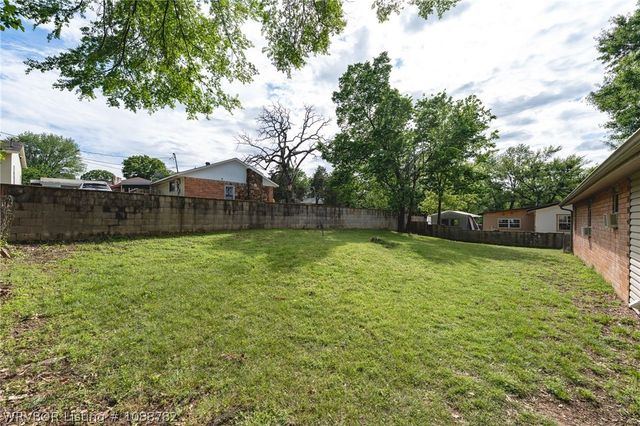 604 Cartwright Street, Van Buren, AR 72956
