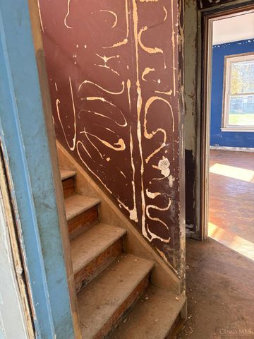 2327 Losantiville Avenue, Golf Manor, OH 45237