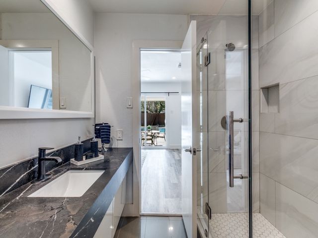 7326 Spring Valley Road, Dallas, TX 75254