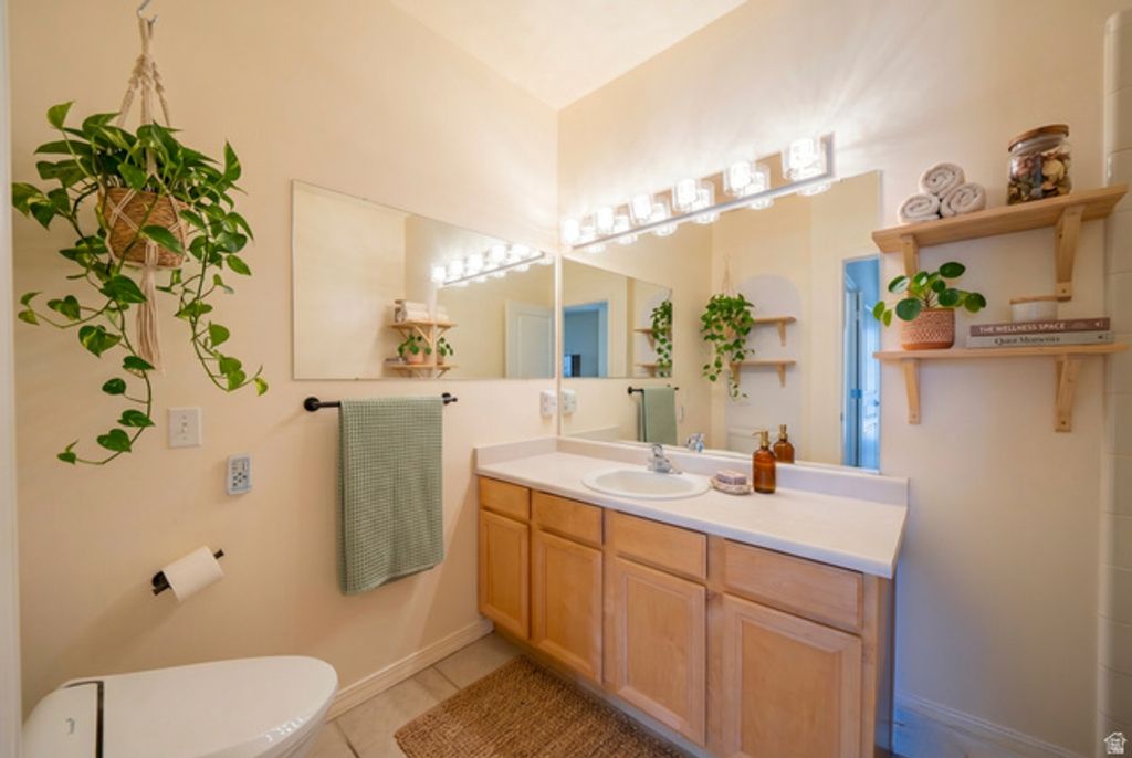 Image 20 of property listing at 986 N SHETLAND LN, Farmington, UT 84025