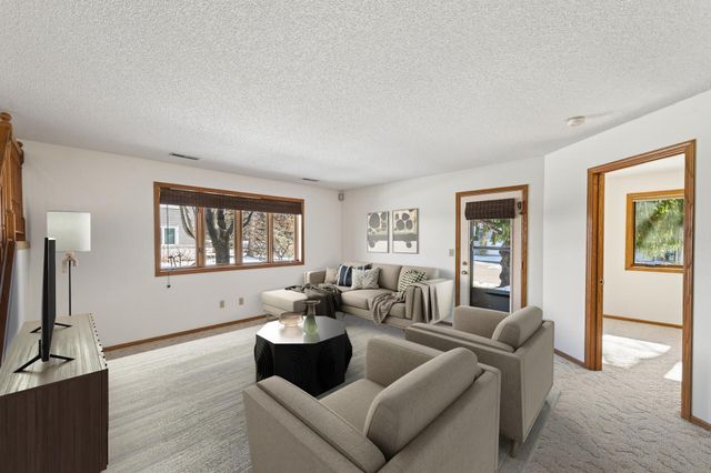 2505 Sumac Ridge, White Bear Lake, MN 55110