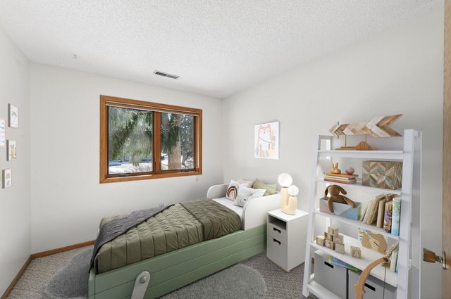 2505 Sumac Ridge, White Bear Lake, MN 55110