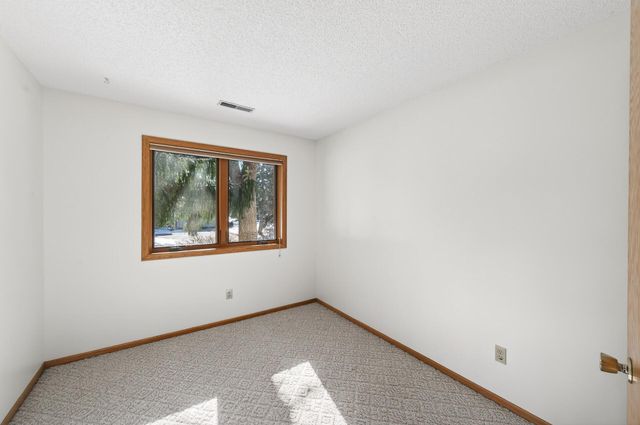 2505 Sumac Ridge, White Bear Lake, MN 55110