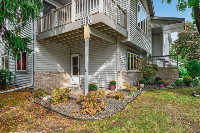 2505 Sumac Ridge, White Bear Lake, MN 55110