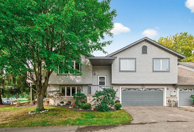 2505 Sumac Ridge, White Bear Lake, MN 55110