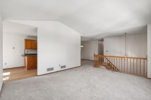 2505 Sumac Ridge, White Bear Lake, MN 55110