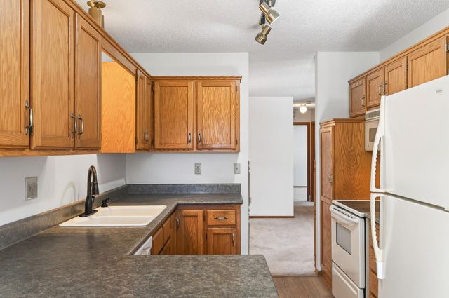 2505 Sumac Ridge, White Bear Lake, MN 55110