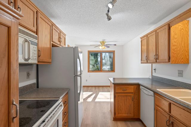 2505 Sumac Ridge, White Bear Lake, MN 55110