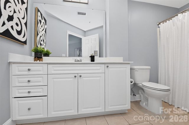 300 W 5th Street 609, Charlotte, NC 28202