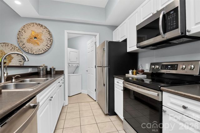 300 W 5th Street 609, Charlotte, NC 28202