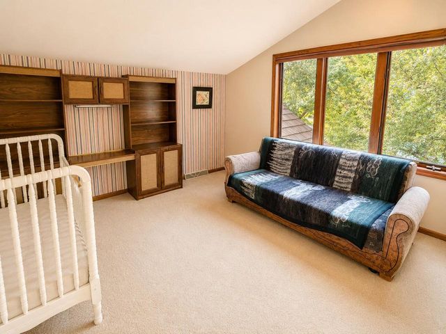 1868 Cypress DRIVE, Grafton, WI 53024