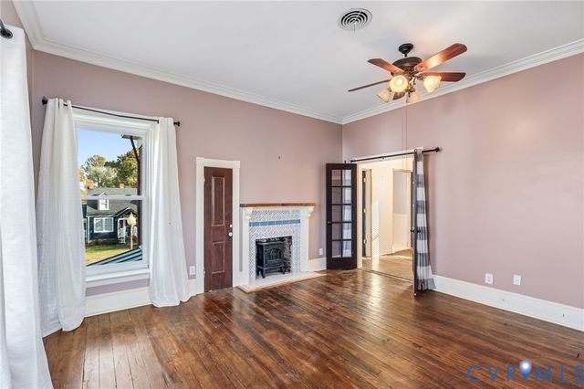 302 College Ave, Blackstone, VA 23824