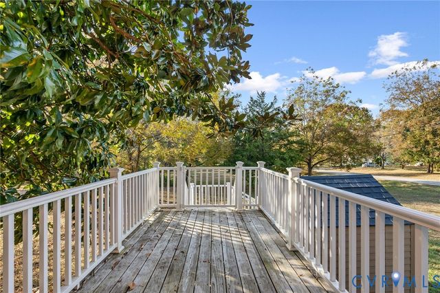 302 College Ave, Blackstone, VA 23824