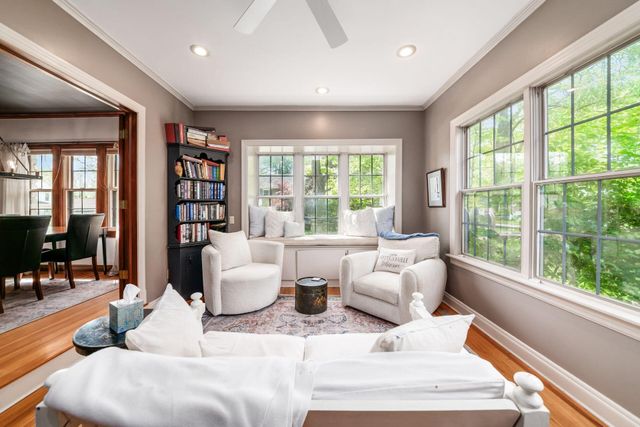 256 Montrose Way, Columbus, OH 43214