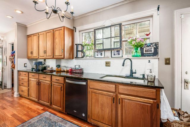 256 Montrose Way, Columbus, OH 43214