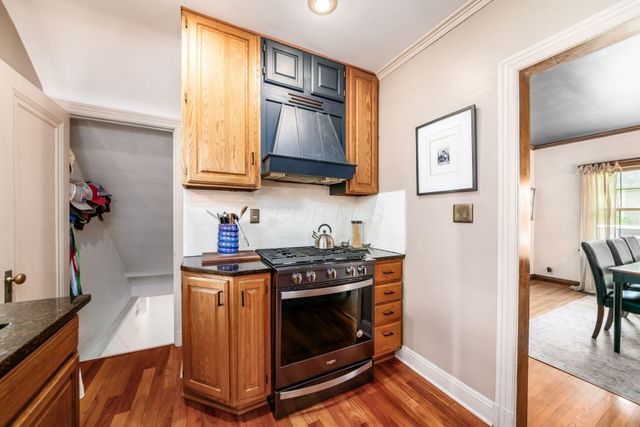 256 Montrose Way, Columbus, OH 43214