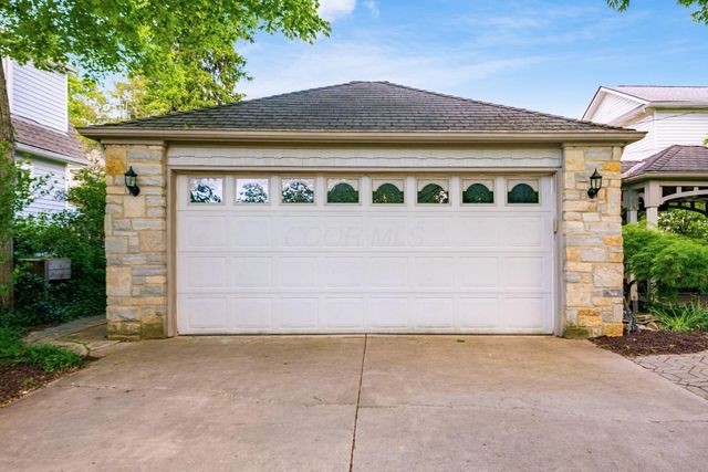 256 Montrose Way, Columbus, OH 43214