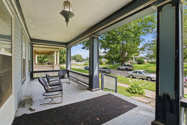 748 23rd Street, Rock Island, IL 61201