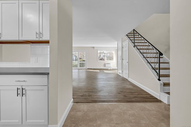 113 Park Avenue 20, Danbury, CT 06810