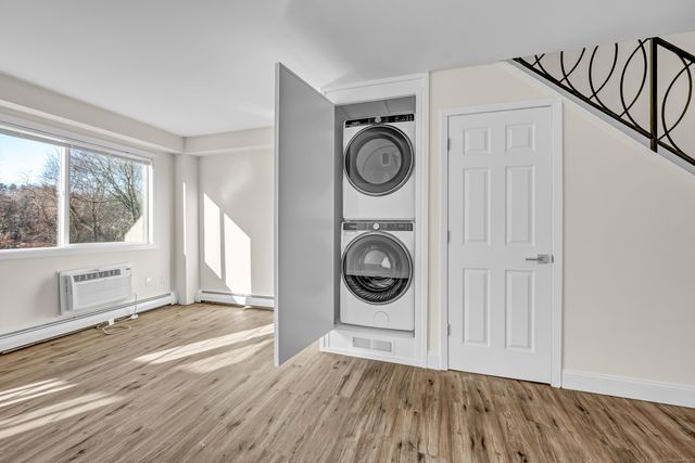 113 Park Avenue 20, Danbury, CT 06810