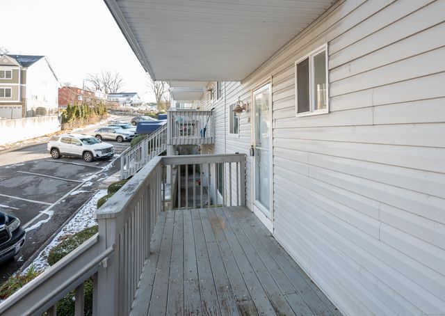 113 Park Avenue 20, Danbury, CT 06810