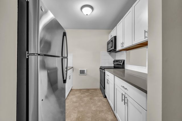 113 Park Avenue 20, Danbury, CT 06810