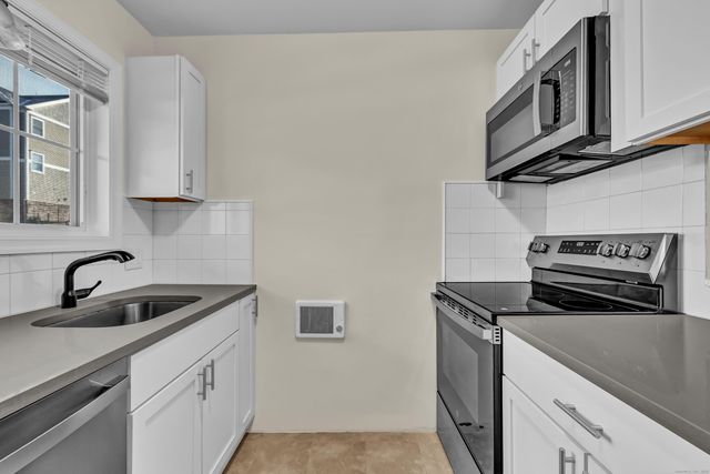 113 Park Avenue 20, Danbury, CT 06810