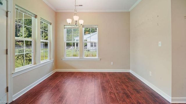 1024 Scenic BLVD, Chesapeake, VA 23322