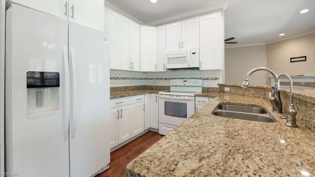 1024 Scenic BLVD, Chesapeake, VA 23322