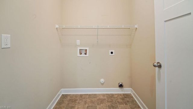 1024 Scenic BLVD, Chesapeake, VA 23322